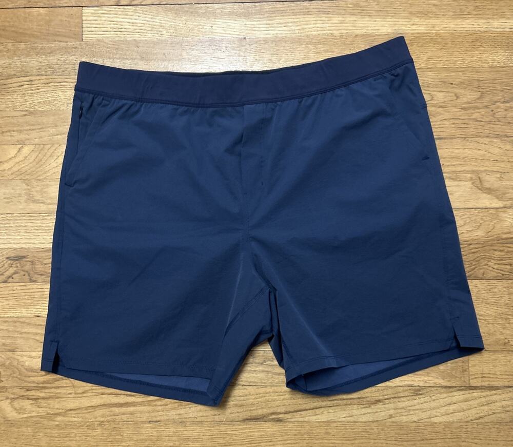 Men’s PUBLIC REC Navy Blue Athletic Drawstring Waist Shorts Size 44 *C3